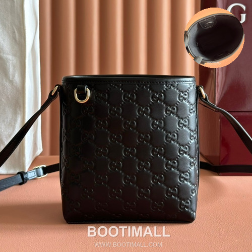 Gucci GG Emblem Mini Bucket Bag GG Supreme Canvas Leather Trim 847090 구찌 GG 엠블럼 미니 버킷백 GG 수프림 캔버스 가죽 트리밍 18cm