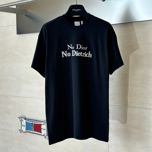Dior SS26 “No Dior No Dietrich” Embroidered Cotton Short Sleeve T-Shirt 디올 SS26 노 디올 노 디트리히 자수 코튼 반팔 티셔츠
