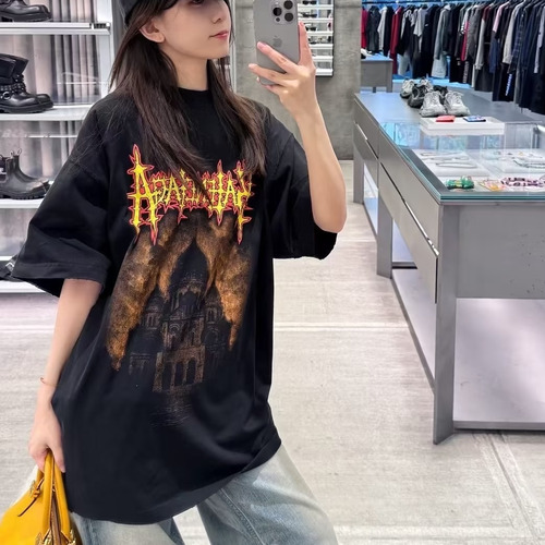 Balenciaga Sacred Heart Flame Print Oversized T-Shirt 발렌시아가 성심 화염 프린트 오버사이즈 반팔 티셔츠