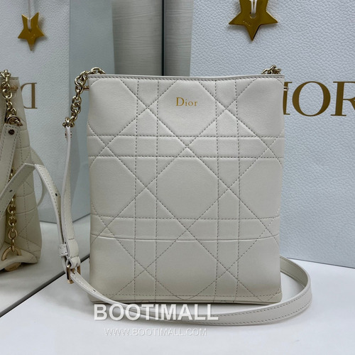 Dior Trianon Vertical Cannage Lambskin Chain Shoulder Bag 디올 트리아농 버티컬 까나쥬 램스킨 체인 숄더백 21cm