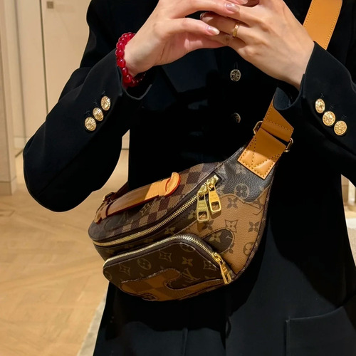 Louis Vuitton Rush Nigo Monogram Patchwork Belt Bag M15271 루이비통 러쉬 니고 모노그램 패치워크 캔버스 벨트백 30cm