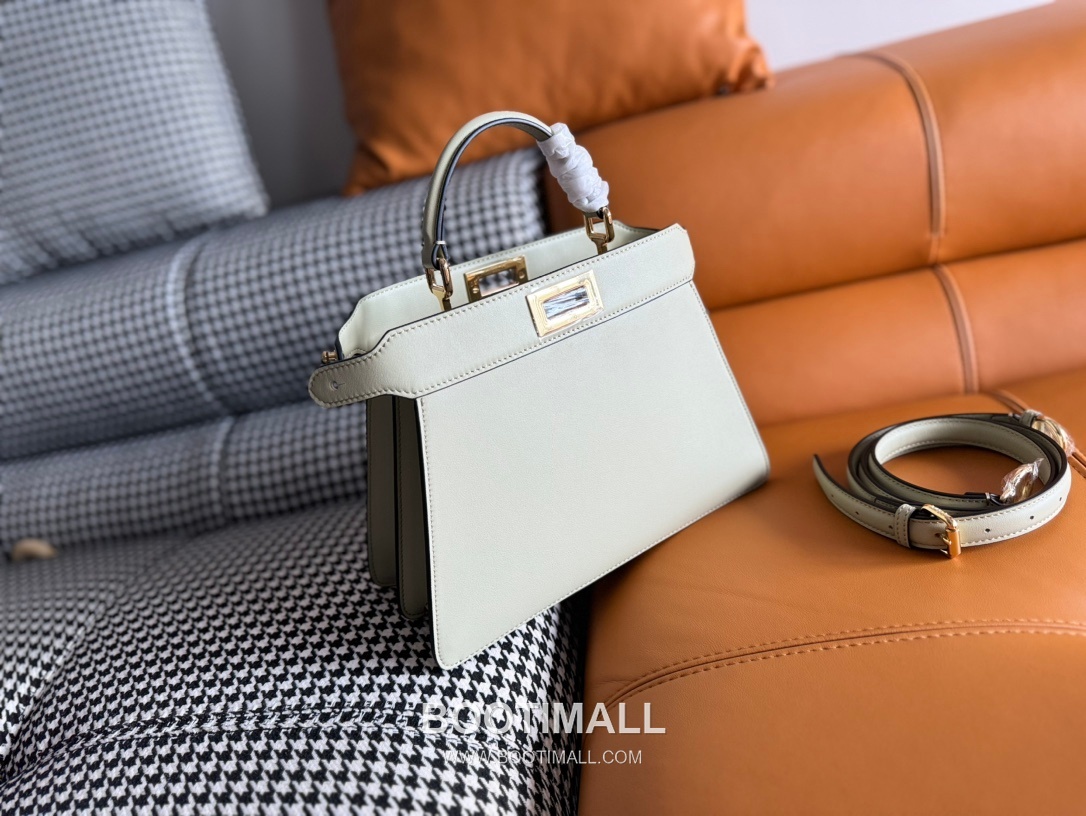 Fendi Peekaboo ISeeU Small Leather Bag 펜디 피카부 아이씨유 스몰 레더 백 27cm 2