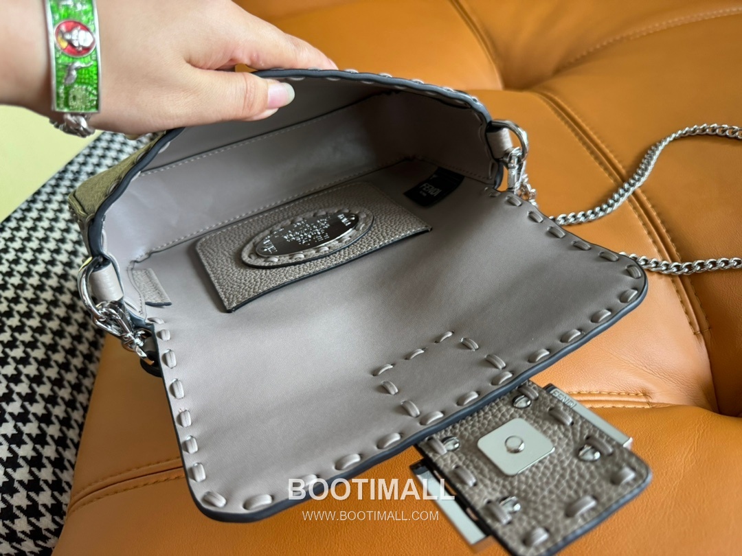 Fendi Baguette Mini Cuoio Romano Leather Bag 펜디 바게트 미니 쿠오이오 로마노 레더 백 20cm 8