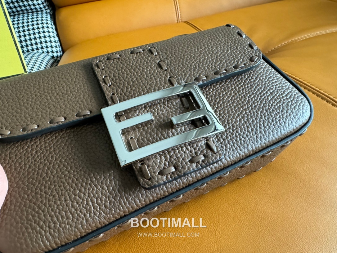Fendi Baguette Mini Cuoio Romano Leather Bag 펜디 바게트 미니 쿠오이오 로마노 레더 백 20cm 6