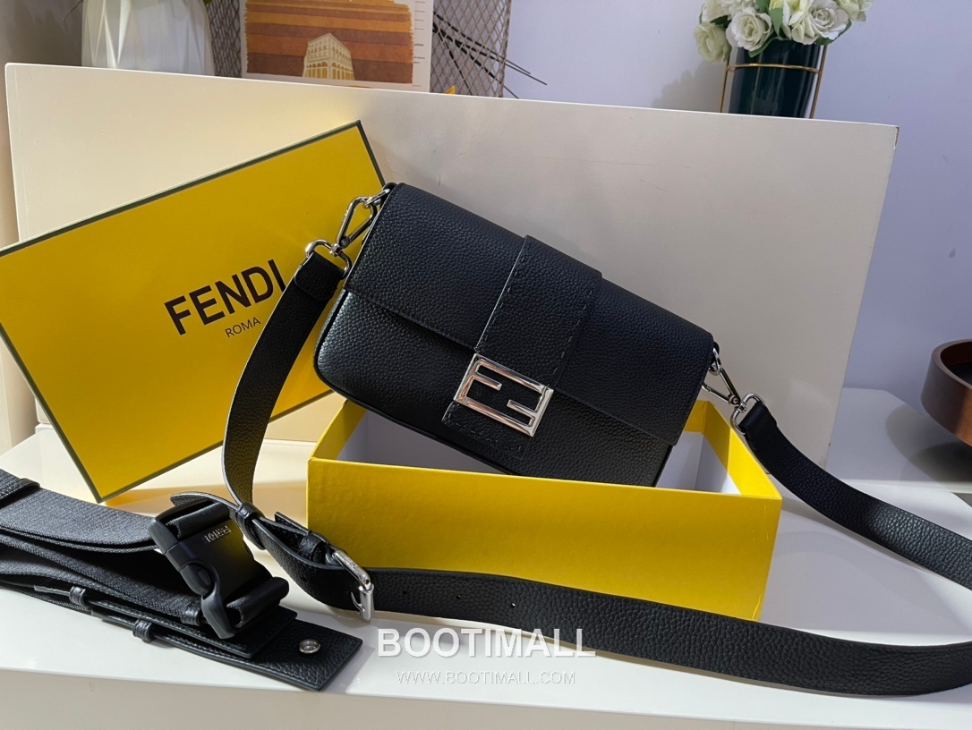 Fendi Baguette Standard Cuoio Romano Leather Bag 펜디 바게트 스탠다드 쿠오이오 로마노 레더 백 28cm 1