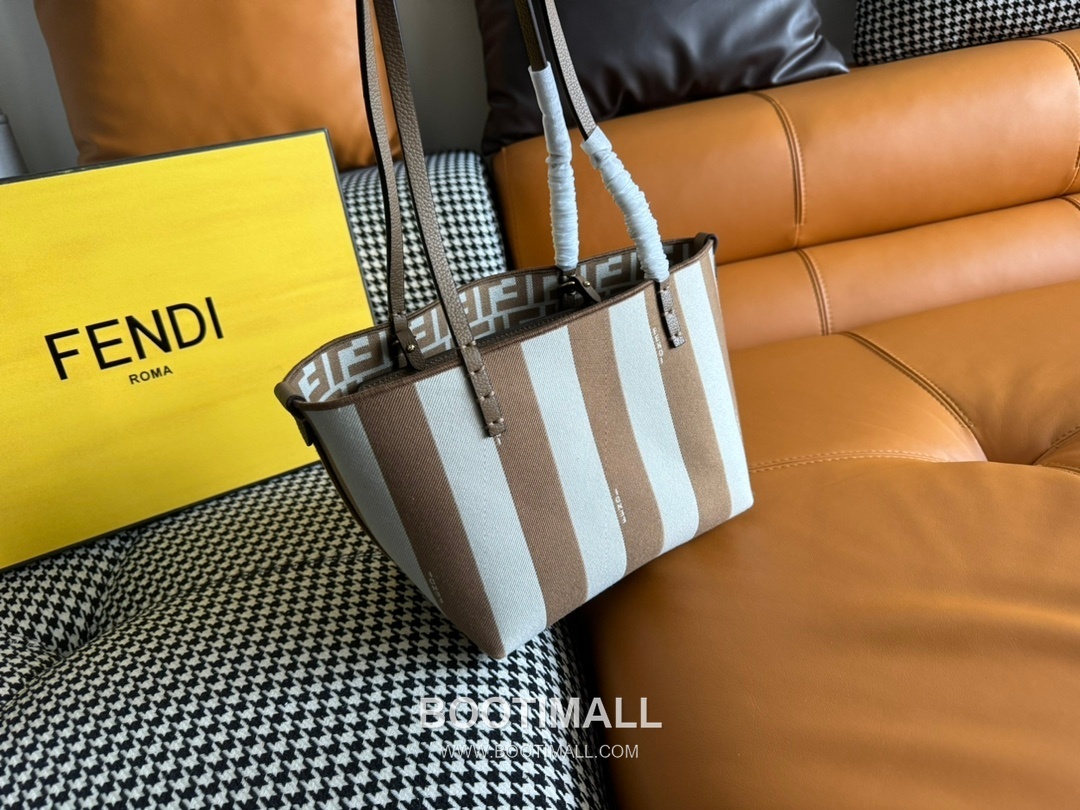Fendi Baguette Small Tote Pequin FF Jacquard Fabric Bag 펜디 바게트 스몰 토트 페퀸 FF 자카드 패브릭 백 23cm 3