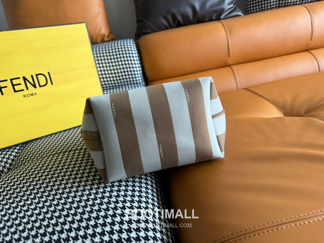 Fendi Baguette Small Tote Pequin FF Jacquard Fabric Bag 펜디 바게트 스몰 토트 페퀸 FF 자카드 패브릭 백 23cm 5