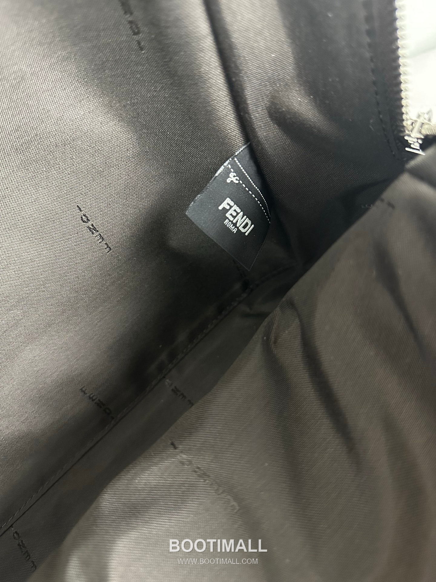 Fendi Lui Large Full Grain Leather Bag 펜디 루이 라지 풀그레인 레더 백 38cm 8