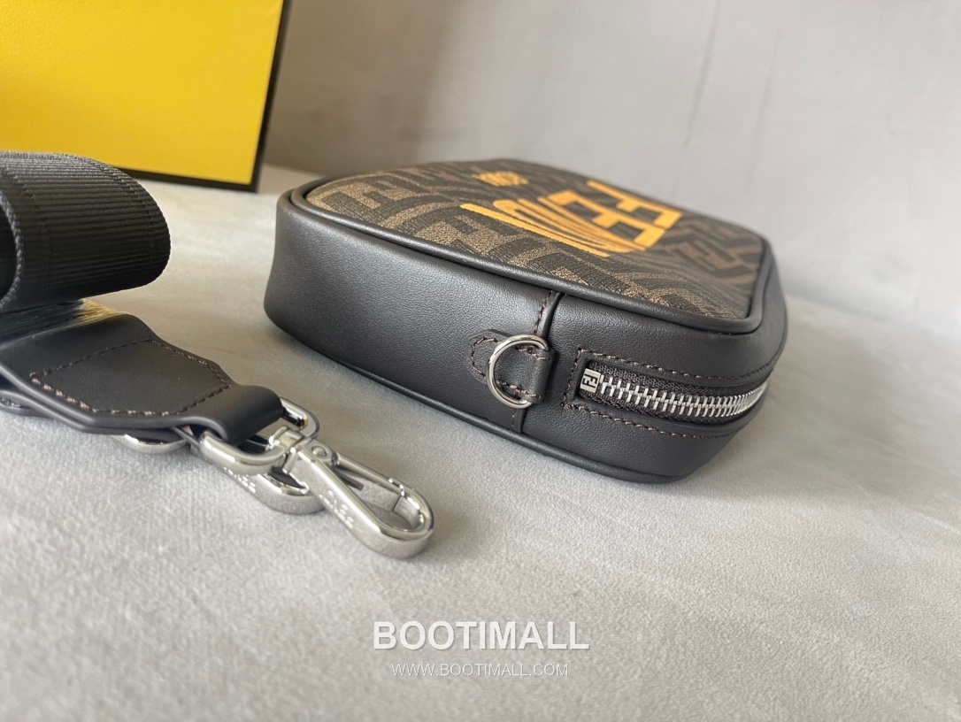 Fendi Camera Case FF Jacquard Fabric Bag 펜디 카메라 케이스 FF 자카드 패브릭 백 22cm 3