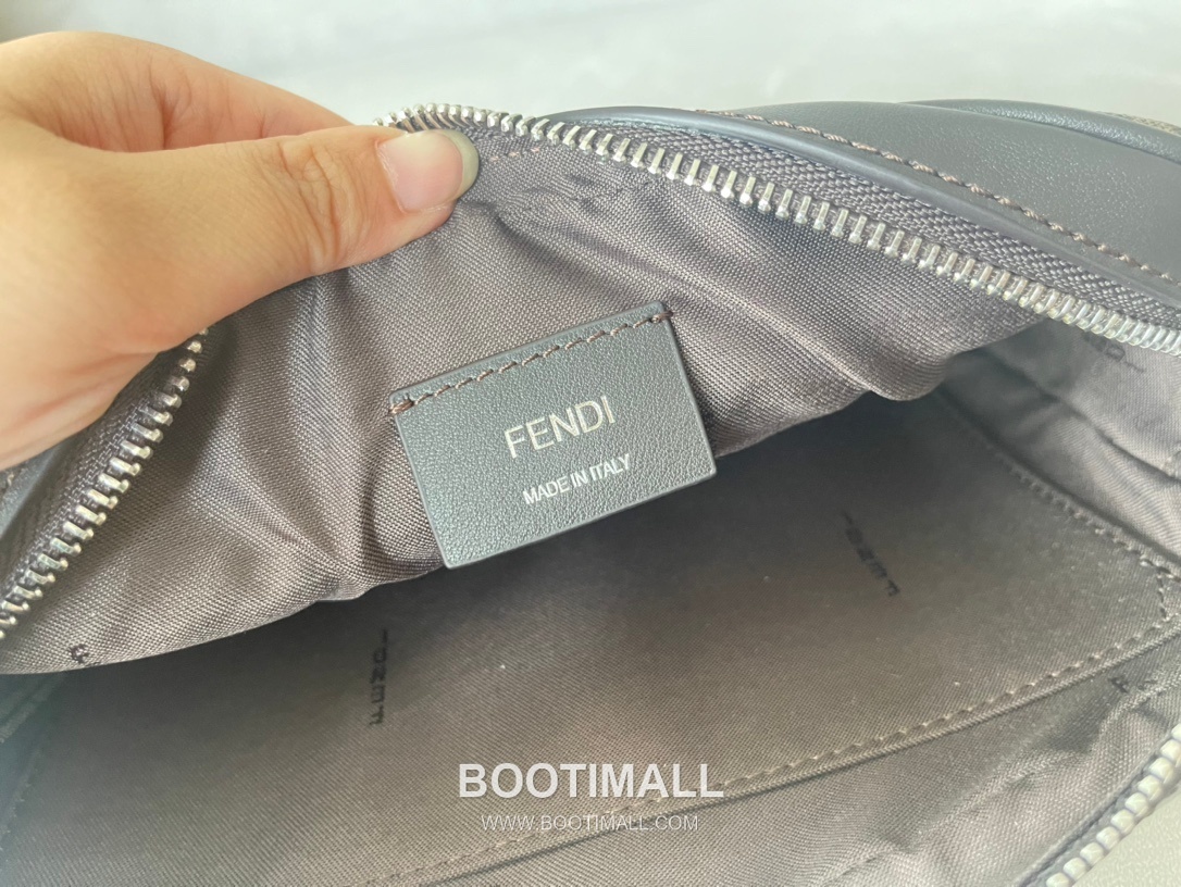Fendi Camera Case FF Jacquard Fabric Bag 펜디 카메라 케이스 FF 자카드 패브릭 백 22cm 9