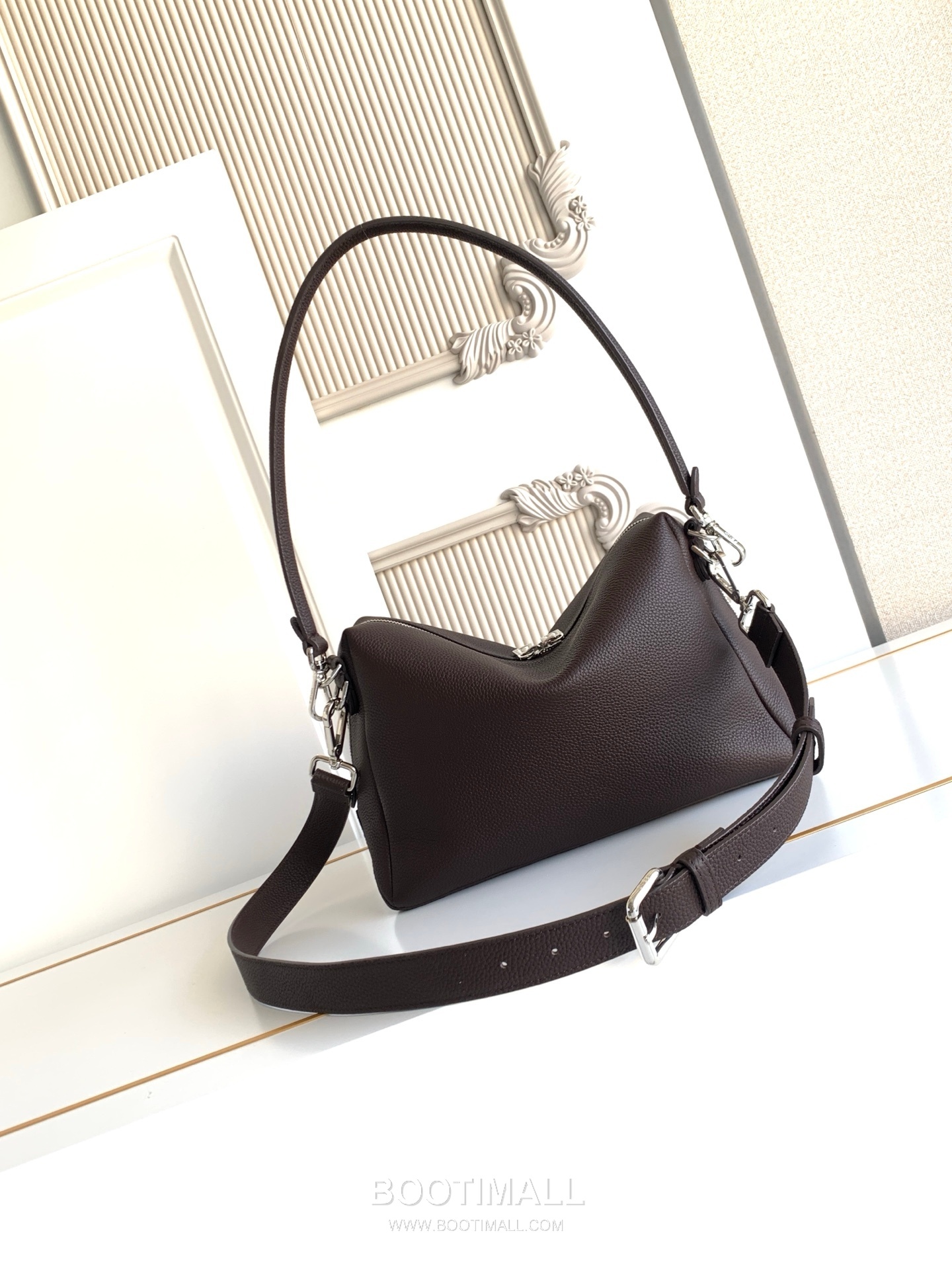 Fendi Lui Full Grain Calfskin Medium Bag 펜디 루이 풀그레인 카프스킨 미디엄 토트백 672M90 28cm 3