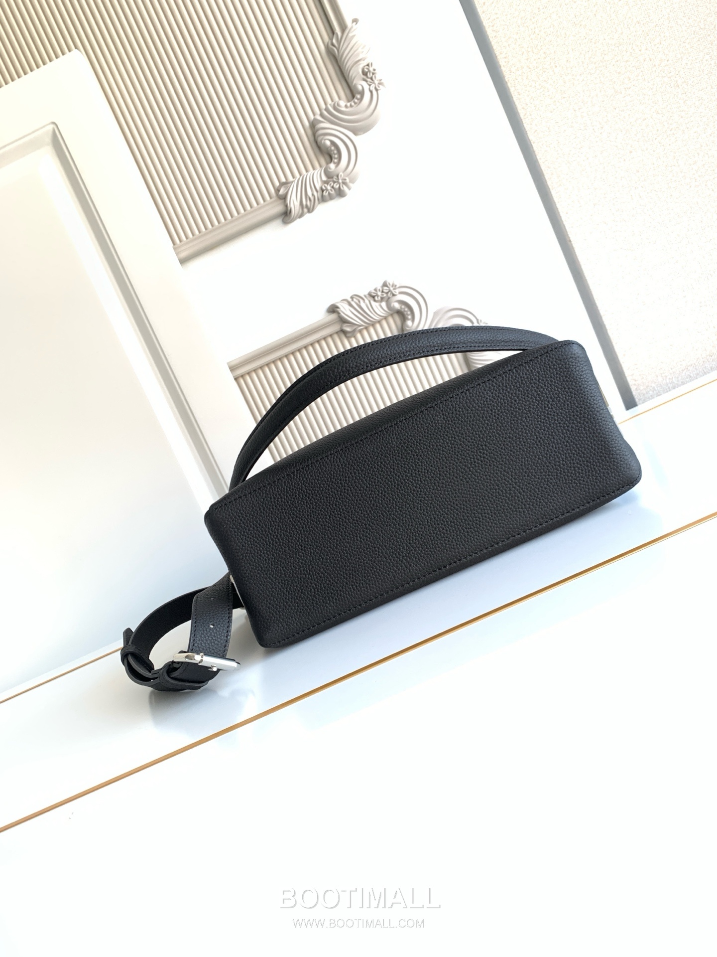 Fendi Lui Full Grain Calfskin Medium Bag 펜디 루이 풀그레인 카프스킨 미디엄 토트백 672M90 28cm 4