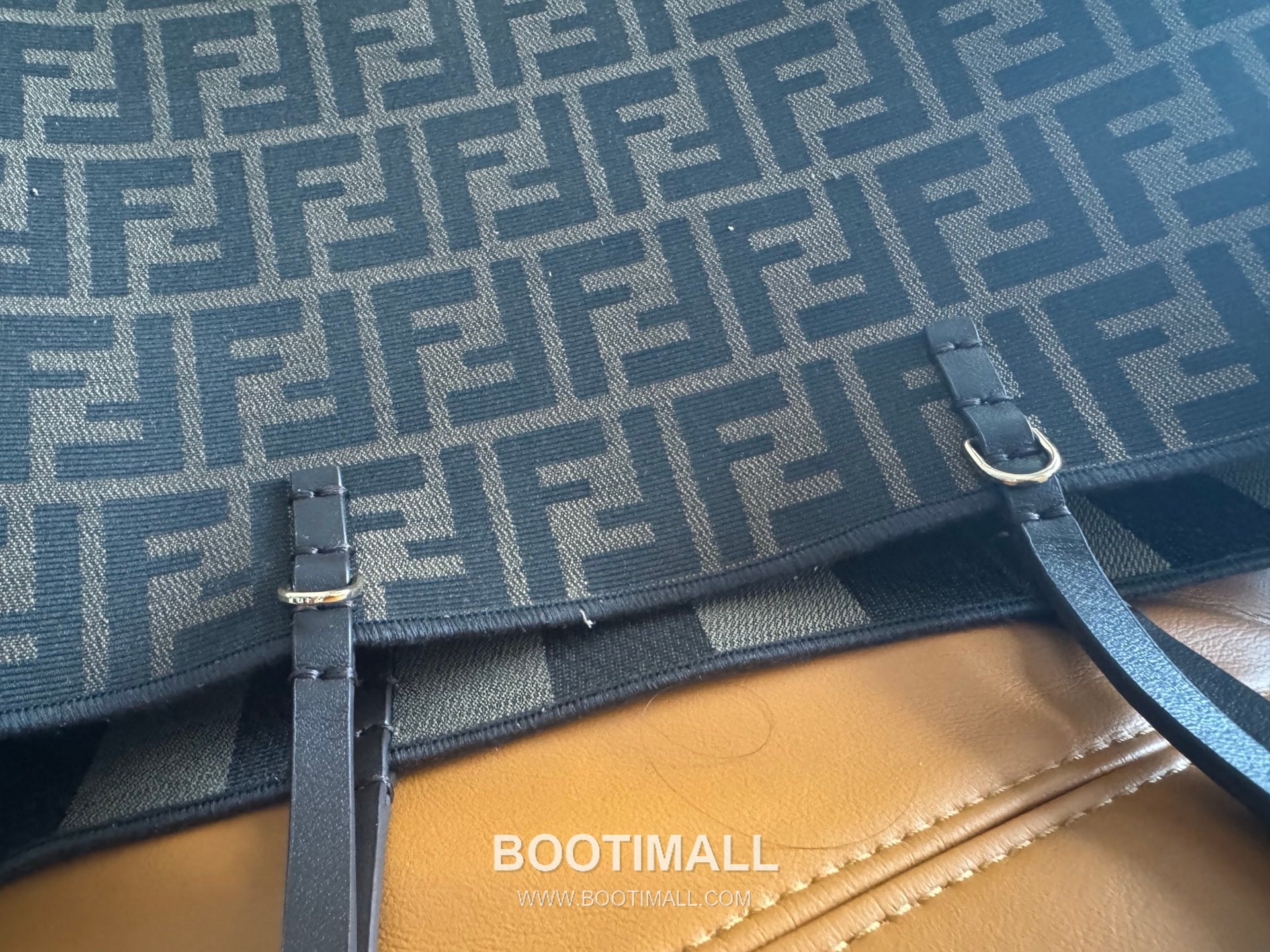 Fendi Pequin FF Reversible Jacquard Large Tote Bag 펜디 페퀸 FF 리버서블 자카드 라지 토트백 425M75 35cm 5