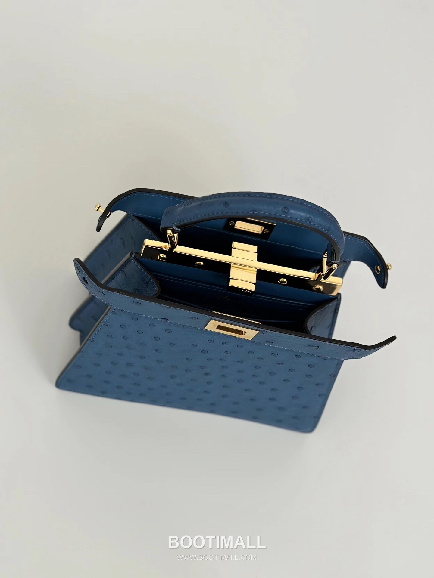 Fendi Peekaboo ISeeU Petite Ostrich Leather Top Handle Bag 펜디 피카부 아이씨유 쁘띠 오스트리치 레더 탑핸들백 20cm 14