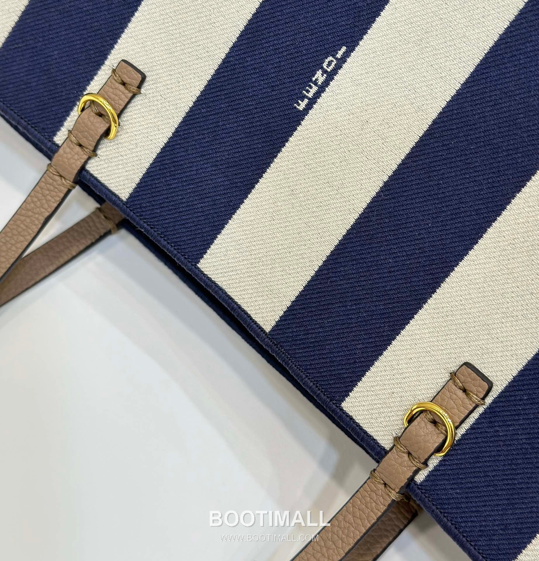 Fendi Roll Pequin FF Reversible Canvas Blue Tote Bag 펜디 롤 페퀸 FF 리버서블 캔버스 블루 토트백 22cm 9