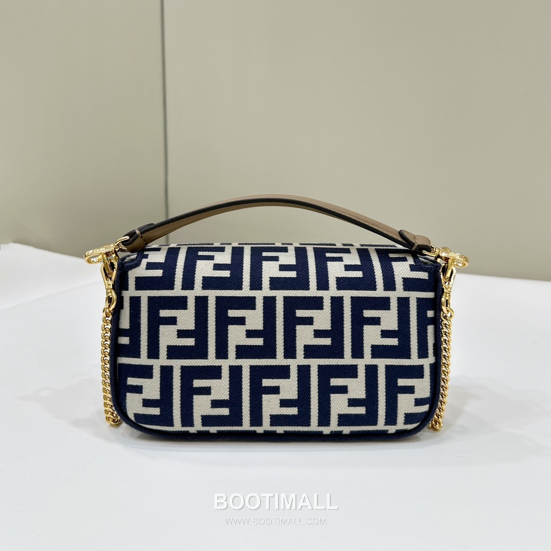 Fendi Baguette FF Logo Pequin Canvas Brown Chain Flap Bag 펜디 바게트 FF 로고 페퀸 캔버스 브라운 체인 플랩백 20cm 6