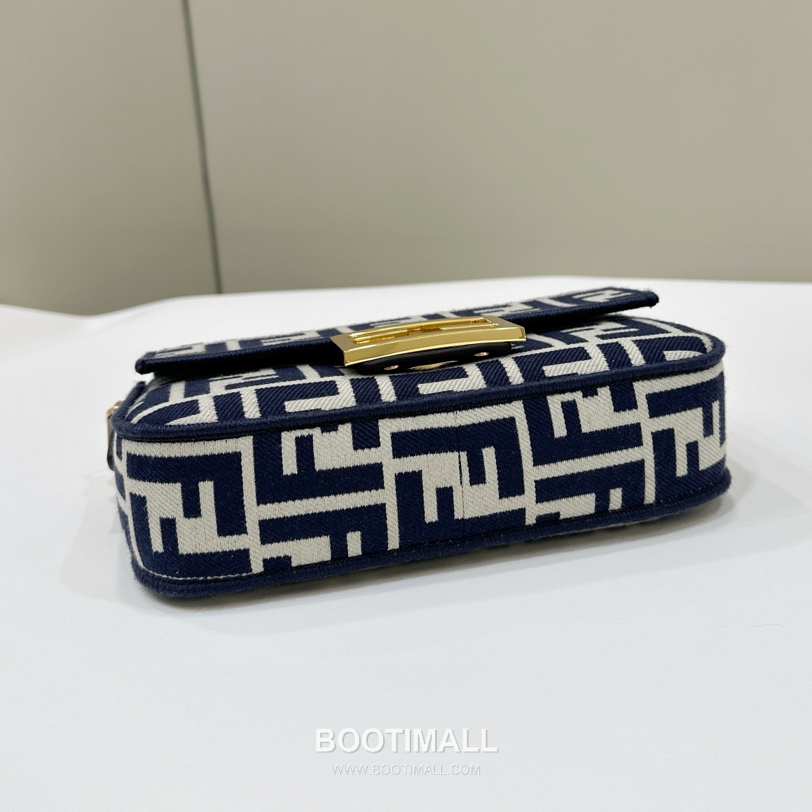 Fendi Baguette FF Logo Pequin Canvas Brown Chain Flap Bag 펜디 바게트 FF 로고 페퀸 캔버스 브라운 체인 플랩백 20cm 8