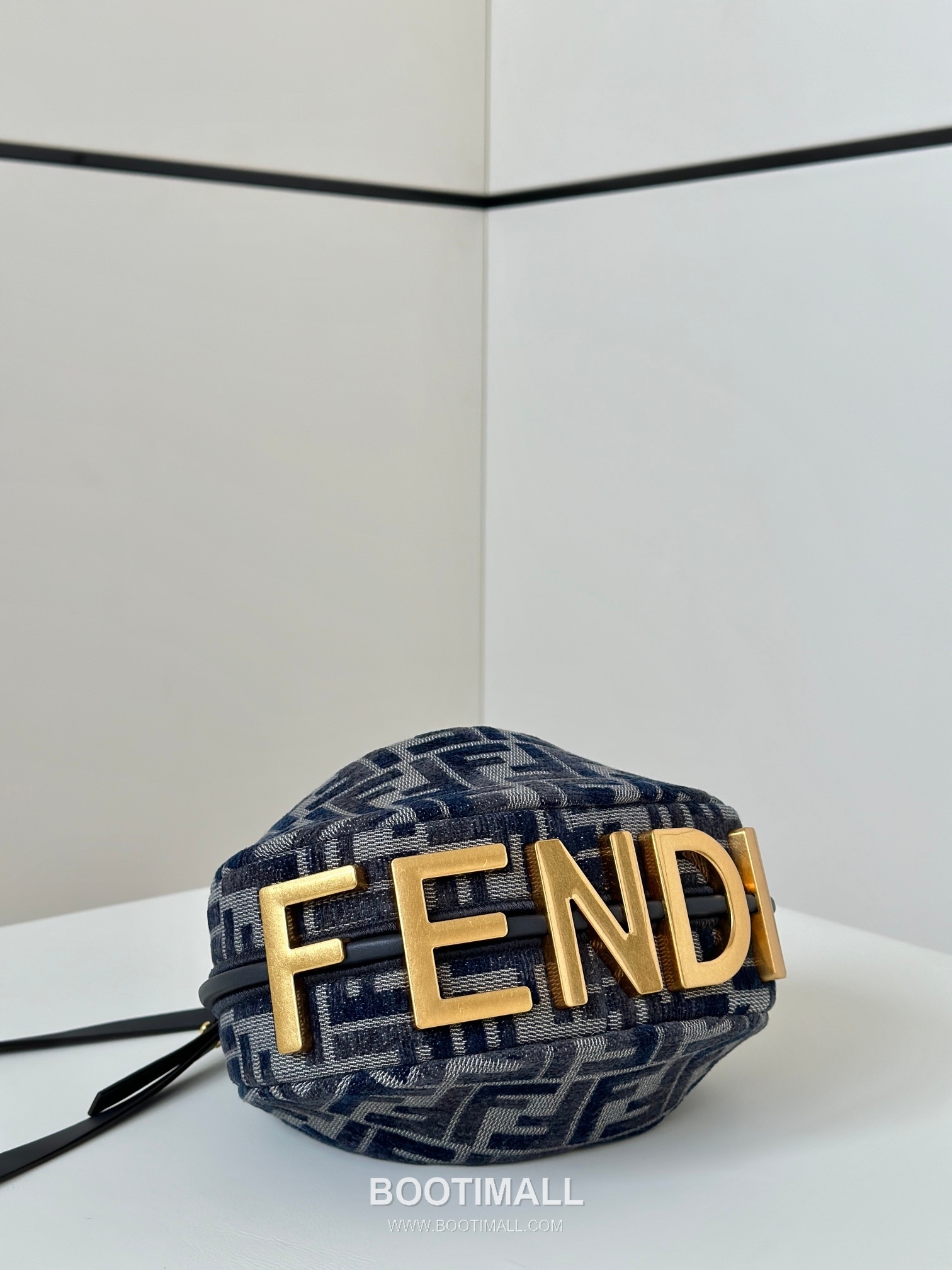 Fendi Fendigraphy FF Gradient Calfskin Shoulder Bag 펜디 펜디그래피 FF 그라데이션 송아지가죽 숄더백 20cm 7