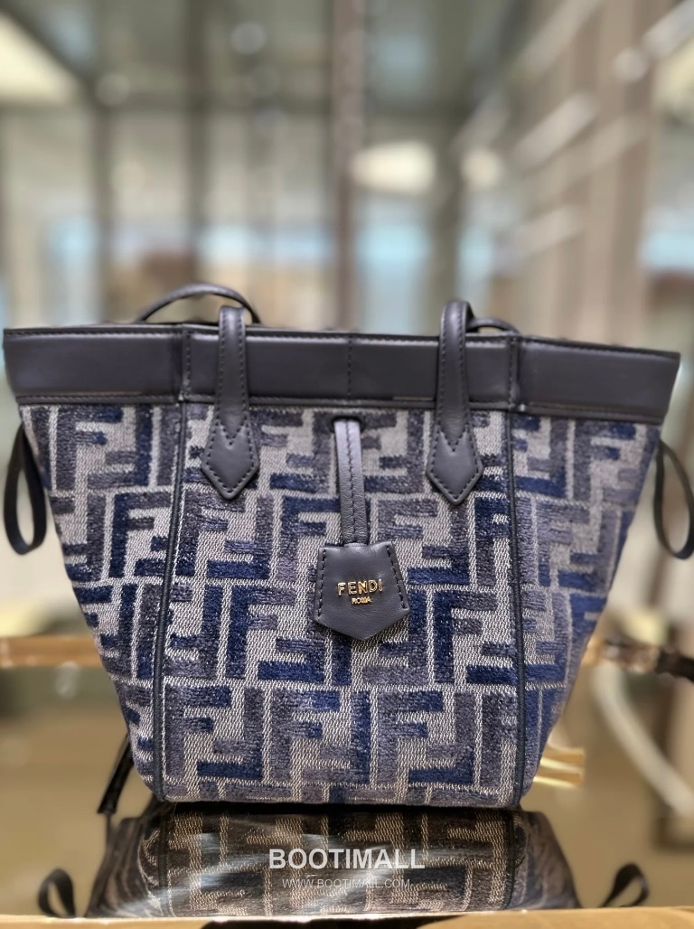 Fendi Origami FF Gradient Calfskin Convertible Tote Bag 펜디 오리가미 FF 그라데이션 송아지가죽 컨버터블 토트백 15cm 4