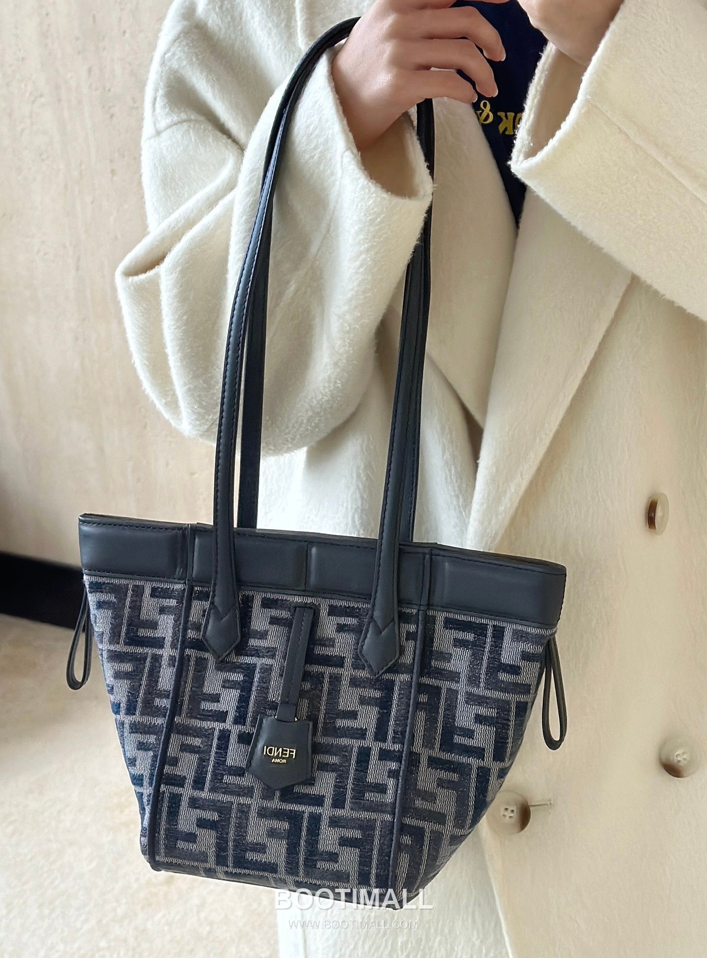 Fendi Origami FF Gradient Calfskin Convertible Tote Bag 펜디 오리가미 FF 그라데이션 송아지가죽 컨버터블 토트백 15cm 6