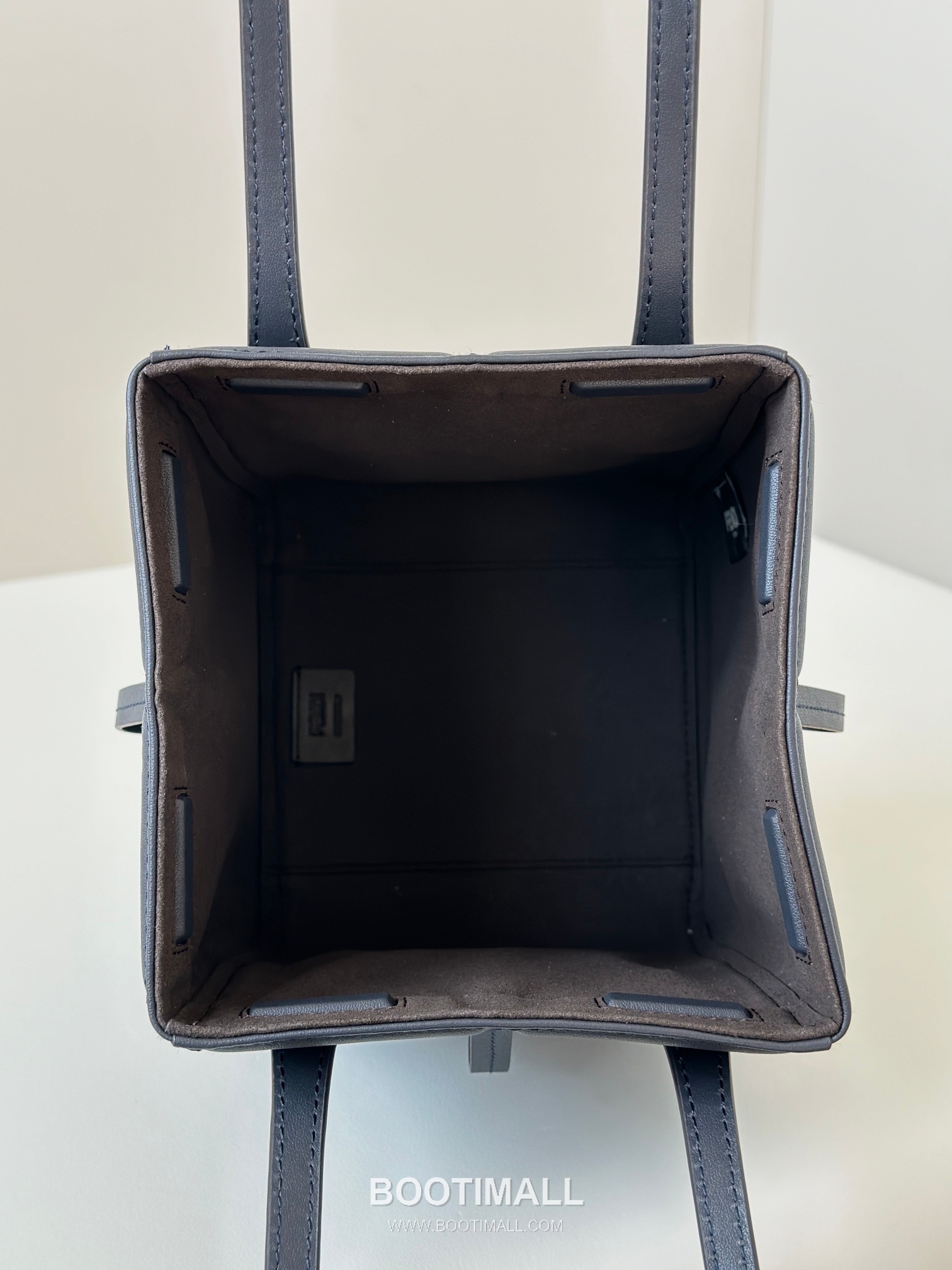 Fendi Origami FF Gradient Calfskin Convertible Tote Bag 펜디 오리가미 FF 그라데이션 송아지가죽 컨버터블 토트백 15cm 18