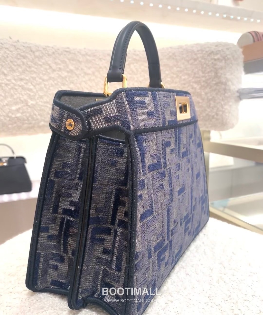 Fendi Peekaboo FF Gradient Calfskin Top Handle Bag 펜디 피카부 FF 그라데이션 송아지가죽 탑핸들백 27cm 20