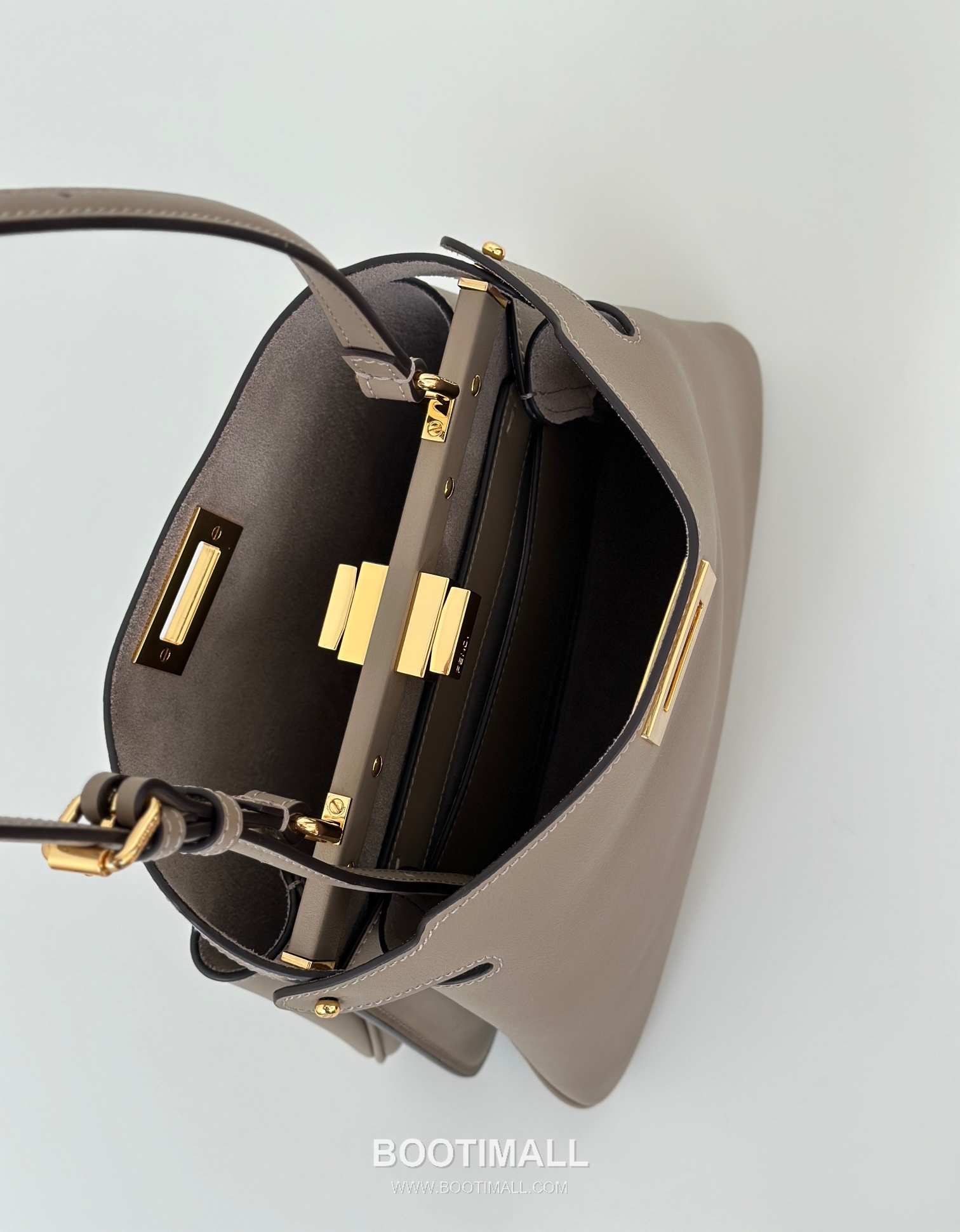 Fendi Peekaboo Small Calfskin Top Handle Bag 펜디 피카부 스몰 카프스킨 탑핸들백 29cm 14