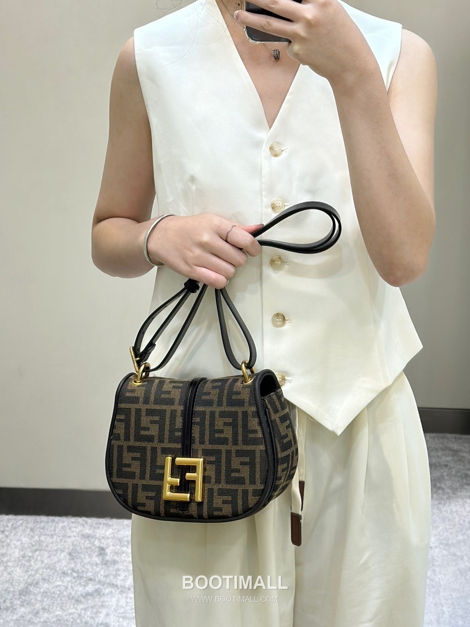 Fendi C’mon FF Canvas Small Flap Shoulder Bag 펜디 컴온 FF 캔버스 스몰 플랩 숄더백 21cm 6