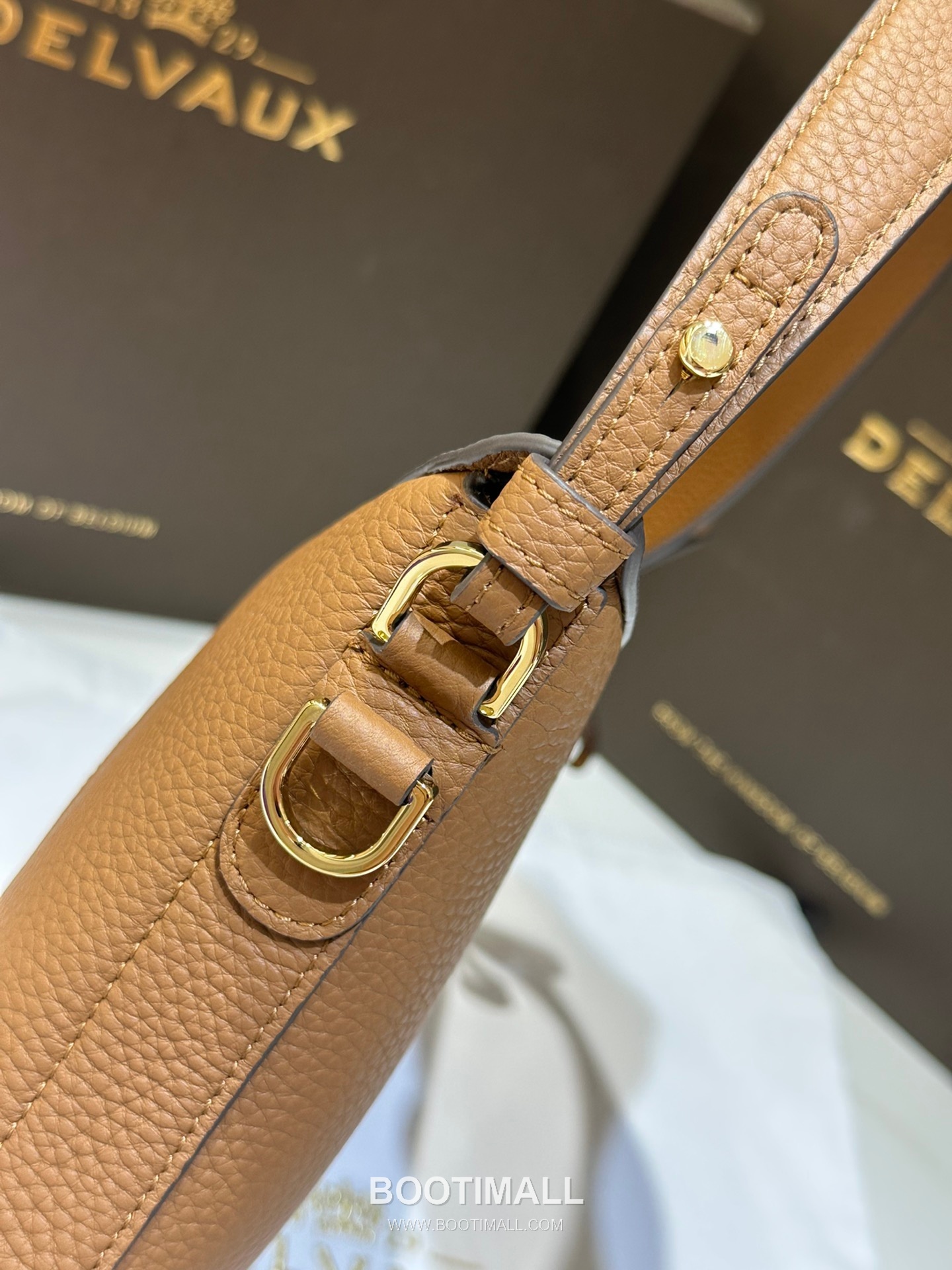 Delvaux Pin Swing Taurillon Soft Calfskin 델보 핀 스윙 토리옹소프트 토트백 29cm 9