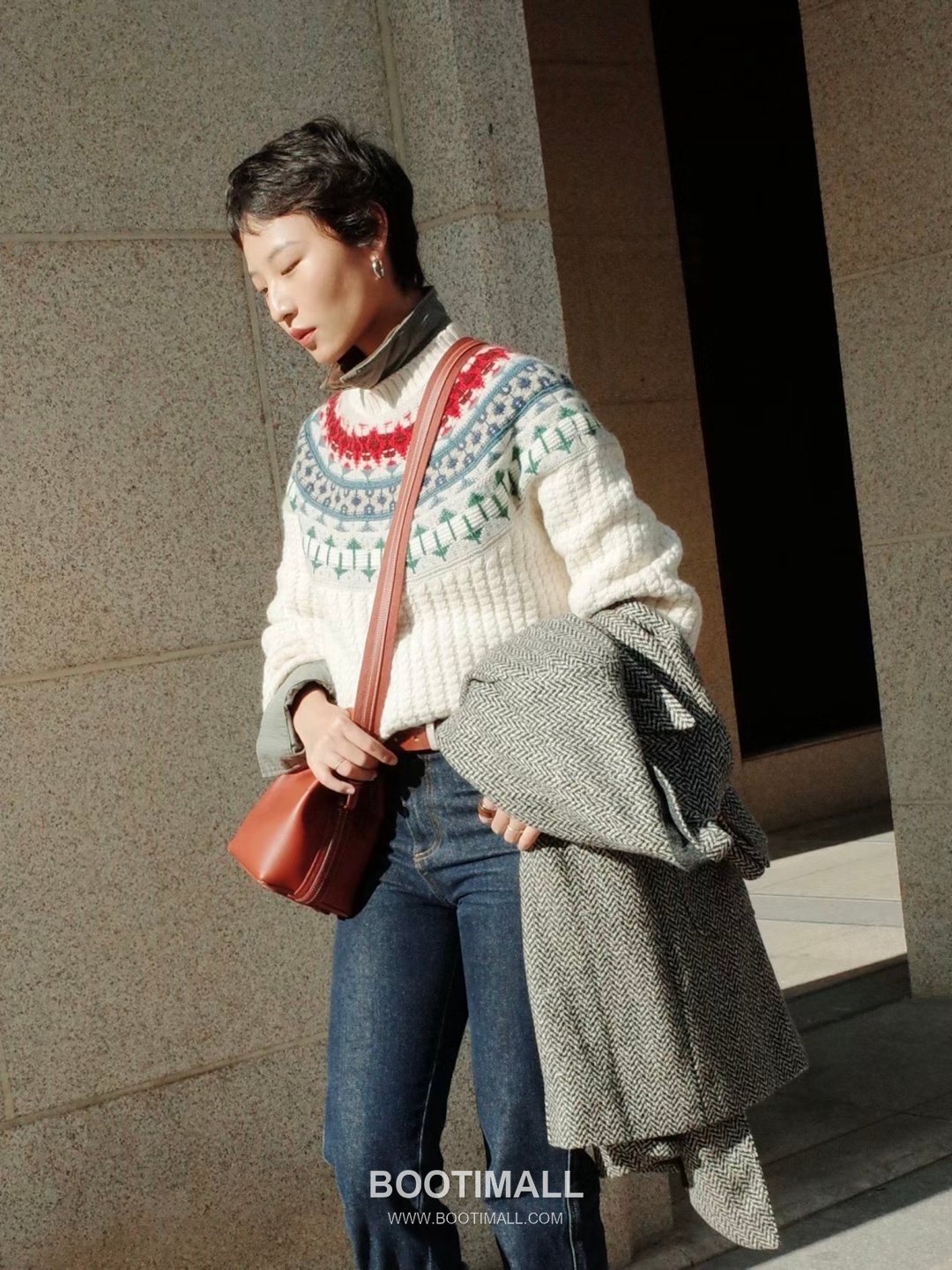 Loro Piana Kummel Bucket Calfskin Bag 로로피아나 쿠멜 버킷 카프스킨 16cm 6