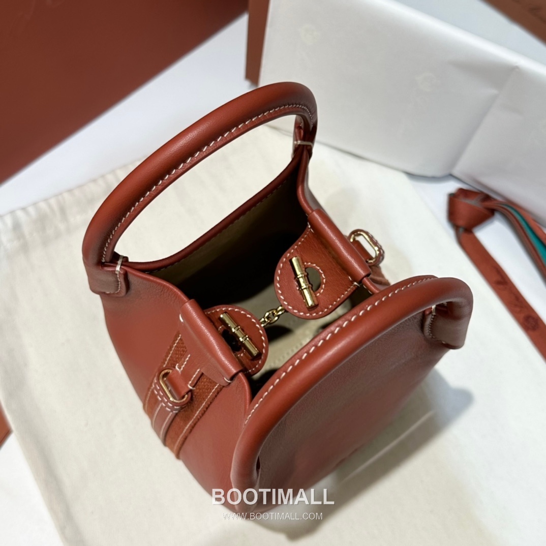 Loro Piana Kummel Bucket Calfskin Bag 로로피아나 쿠멜 버킷 카프스킨 16cm 13