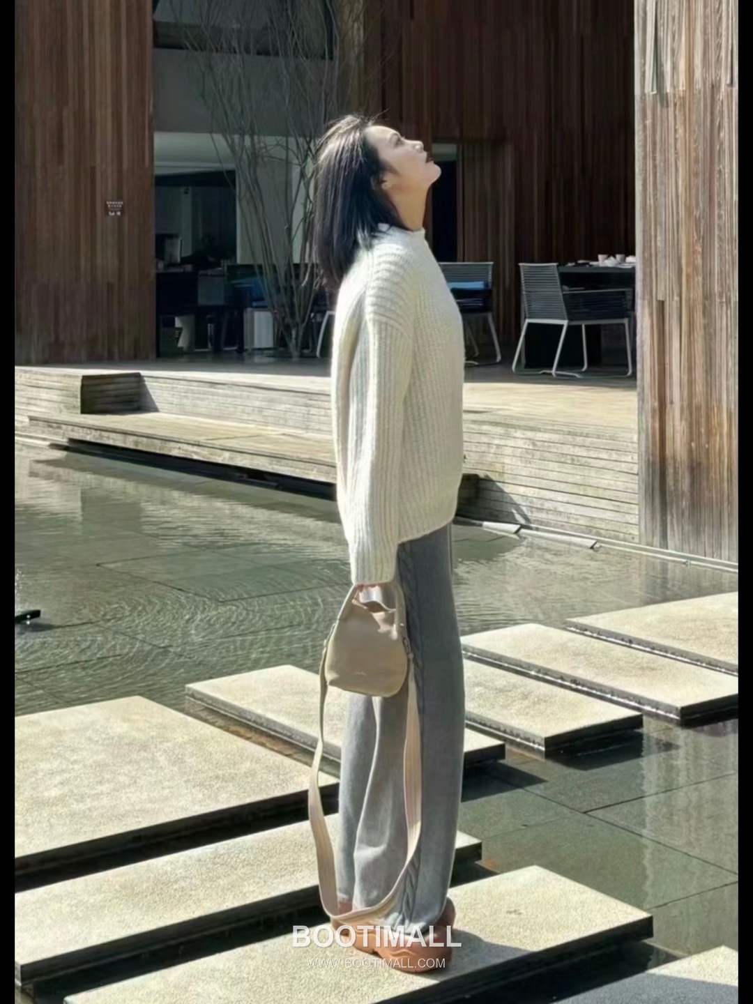 Loro Piana Bucket Calfskin Beige Bag 로로피아나 버킷 카프스킨 베이지 16cm 6