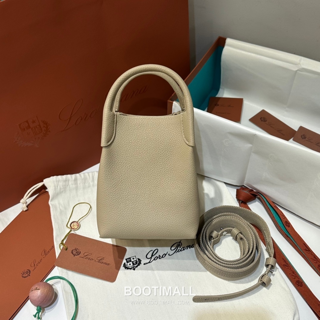 Loro Piana Bucket Calfskin Beige Bag 로로피아나 버킷 카프스킨 베이지 16cm 11