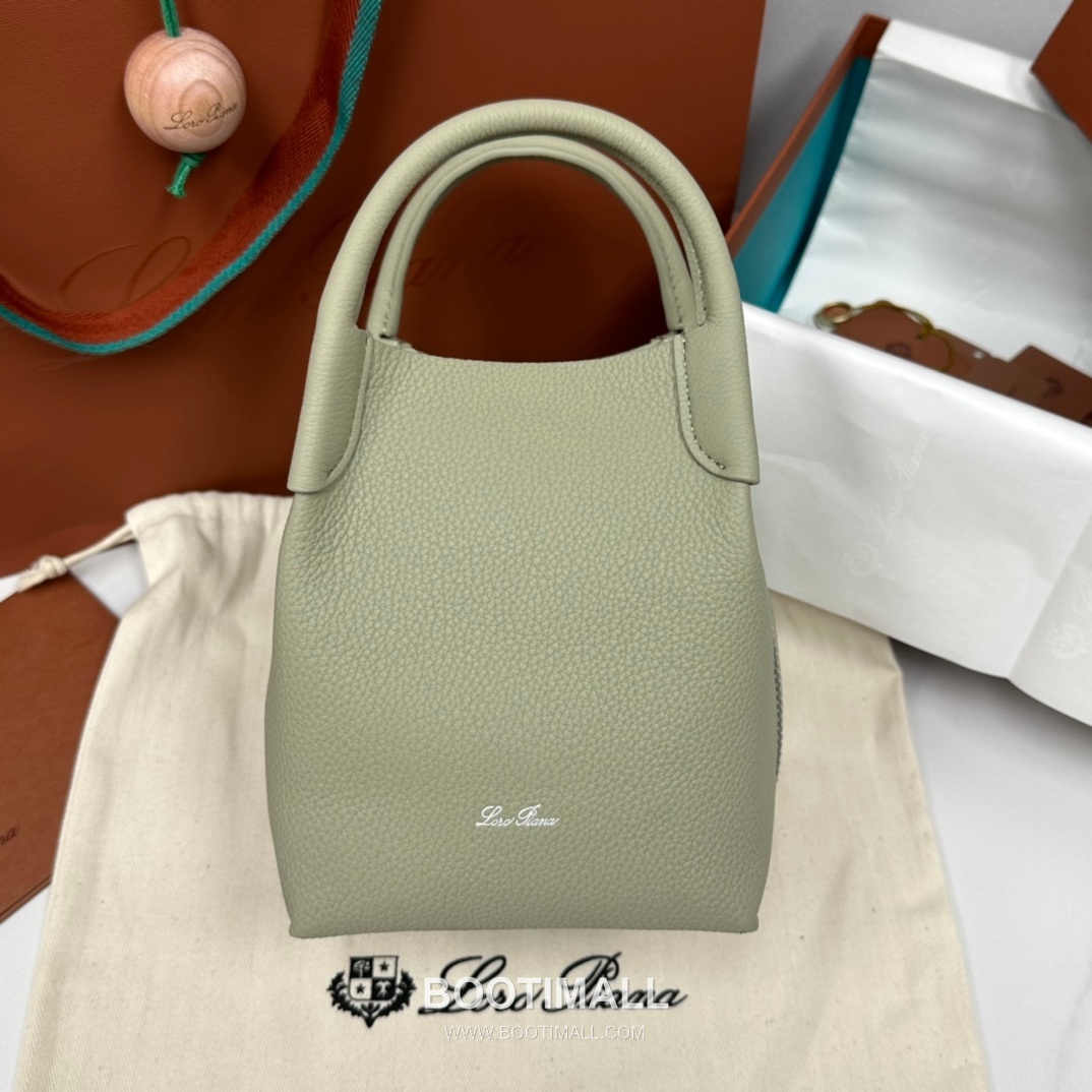 Loro Piana Micro Bale Bag Calfskin 로로피아나 마이크로 베일 카프스킨 버킷백 16cm 2