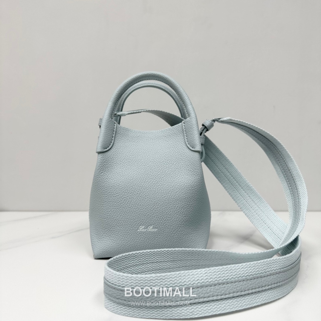 Loro Piana Pian Calfskin Light Blue Bucket Bag 로로피아나 Pian 카프스킨 라이트 블루 버킷백 1