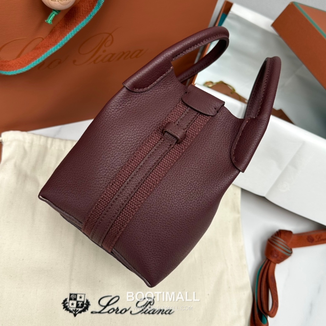 Loro Piana Micro Bale Bag Calfskin 로로피아나 마이크로 베일 카프스킨 버킷백 17cm 4