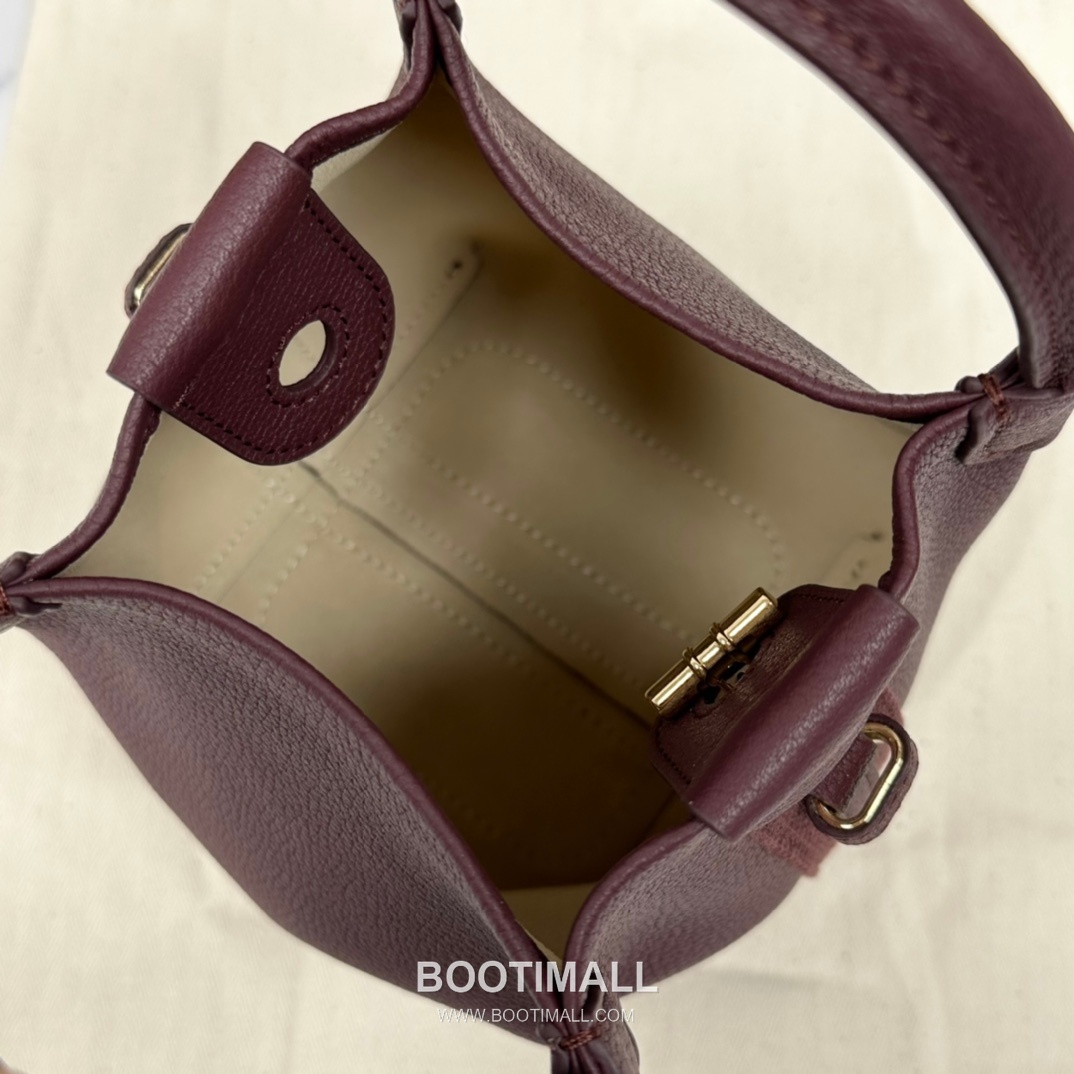 Loro Piana Micro Bale Bag Calfskin 로로피아나 마이크로 베일 카프스킨 버킷백 17cm 7