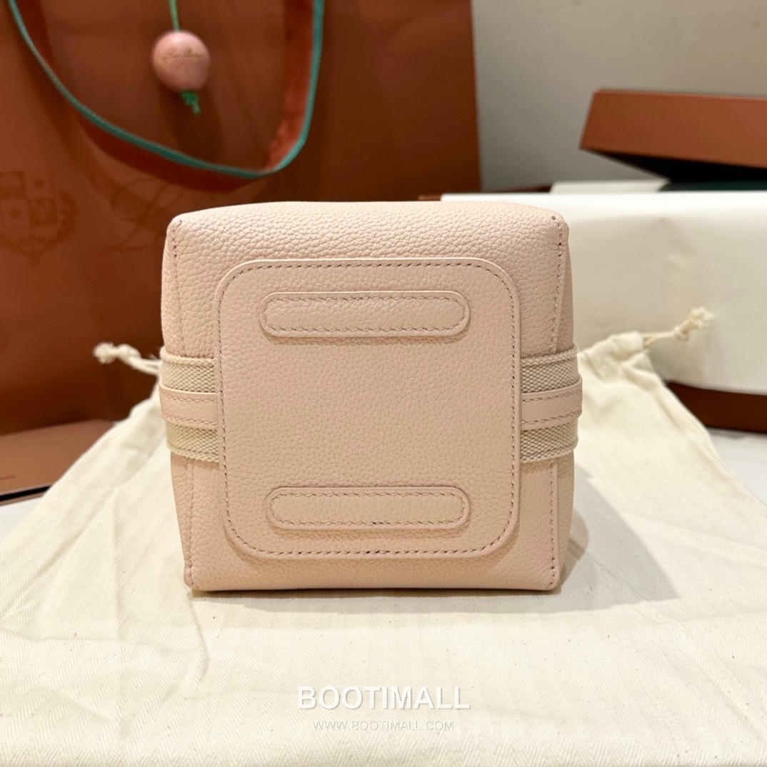 Loro Piana Pian Calfskin Pink Bucket Bag 로로피아나 Pian 카프스킨 핑크 버킷백 11