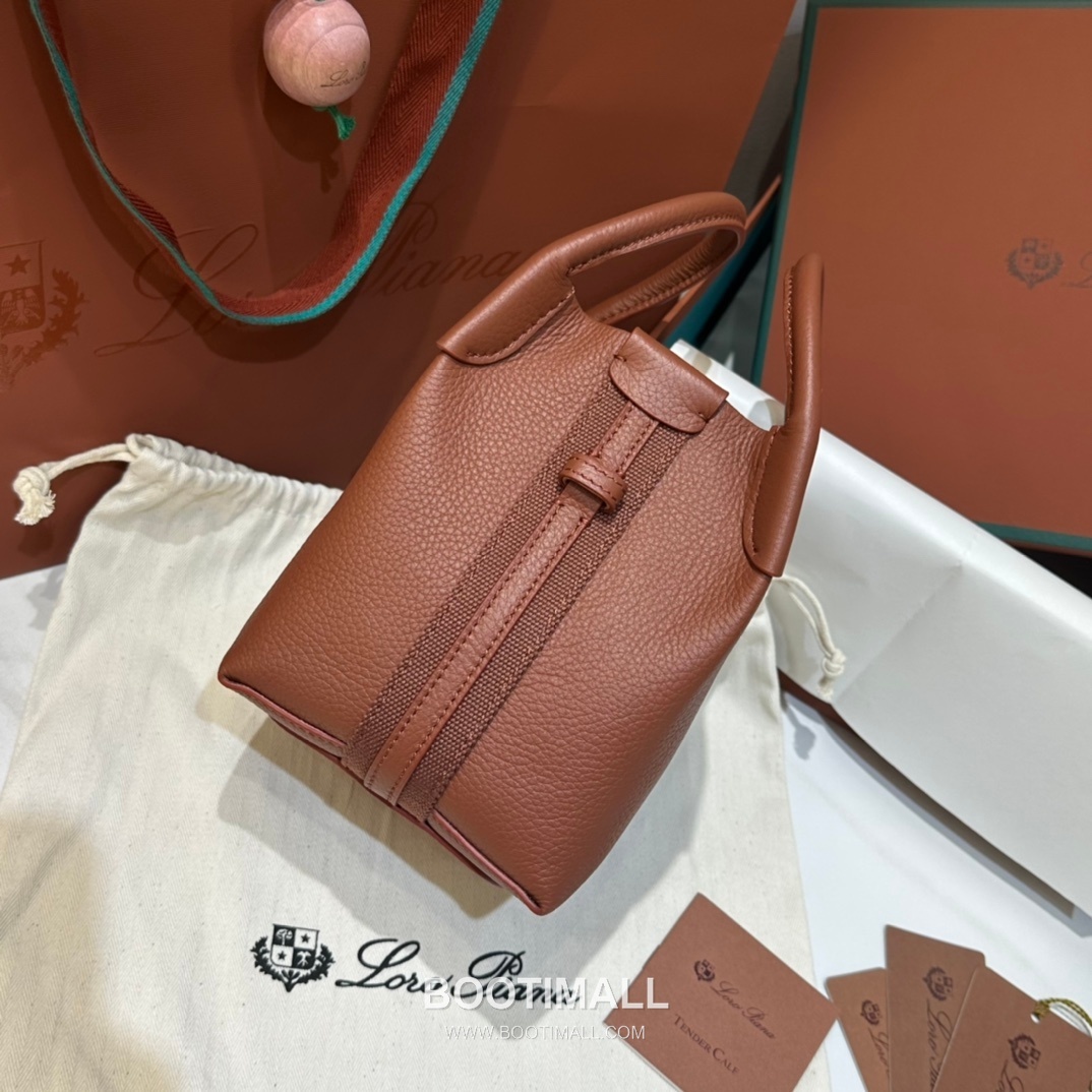 Loro Piana Micro Bale Bag Calfskin 로로피아나 마이크로 베일 카프스킨 버킷백 16cm 3