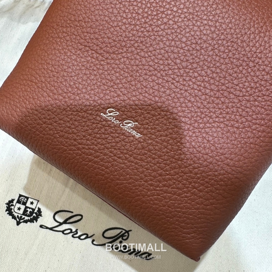 Loro Piana Micro Bale Bag Calfskin 로로피아나 마이크로 베일 카프스킨 버킷백 16cm 4