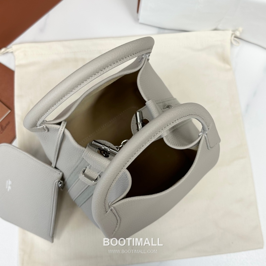 Loro Piana Bale Bag Medium Calfskin 로로피아나 베일 카프스킨 버킷백 21cm 7