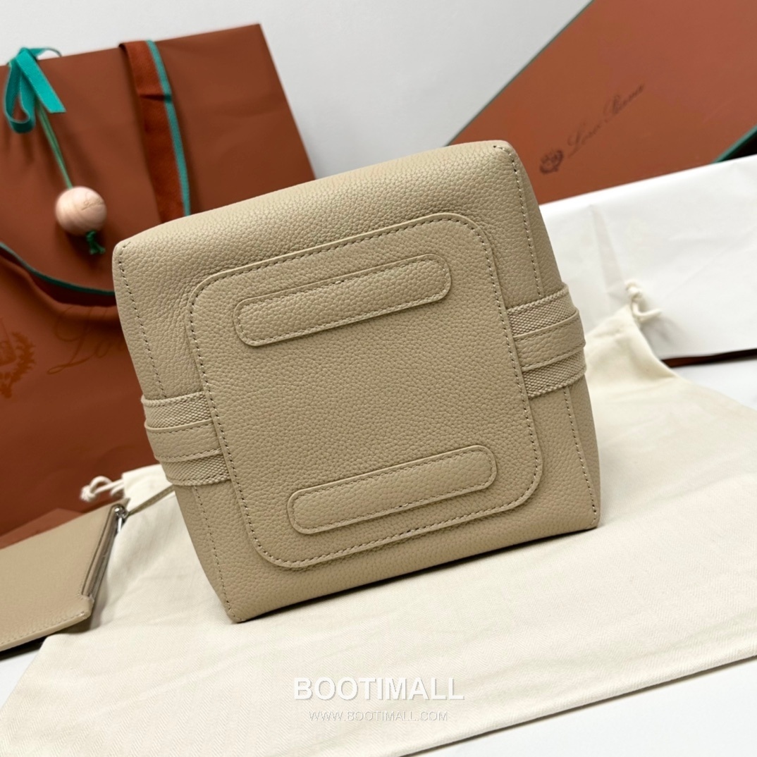 Loro Piana Bale Bag Medium Calfskin 로로피아나 베일 카프스킨 버킷백 21cm 12