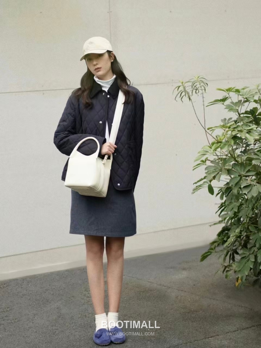 Loro Piana Bale Bag Medium Calfskin 로로피아나 베일 카프스킨 버킷백 21cm 1