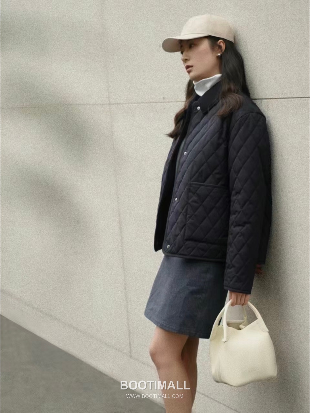 Loro Piana Bale Bag Medium Calfskin 로로피아나 베일 카프스킨 버킷백 21cm 3