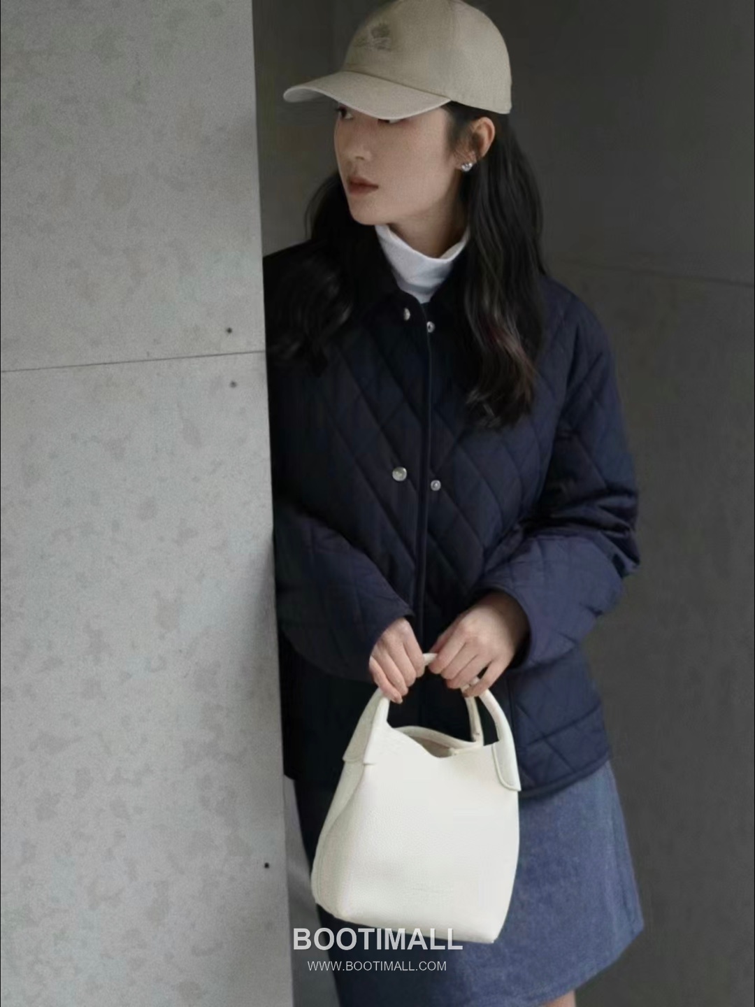 Loro Piana Bale Bag Medium Calfskin 로로피아나 베일 카프스킨 버킷백 21cm 6