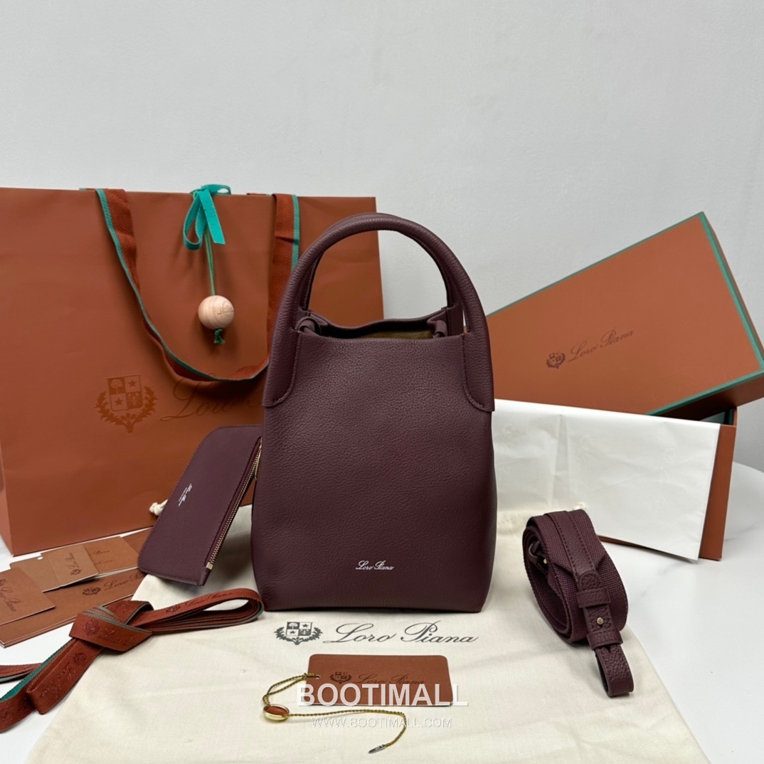 Loro Piana Bale Bag Medium Calfskin 로로피아나 베일 카프스킨 버킷백 21cm 1