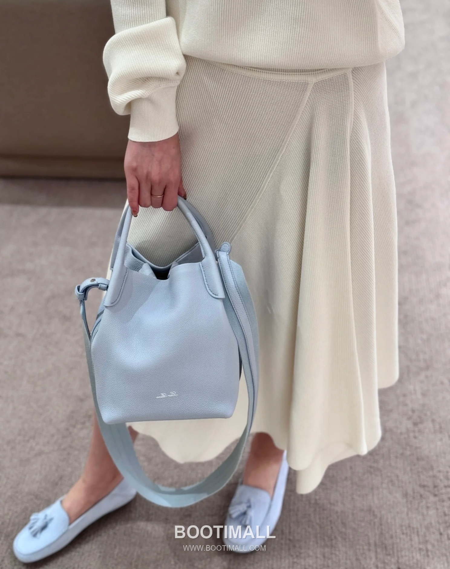 Loro Piana Bale Bag Medium Calfskin 로로피아나 베일 카프스킨 버킷백 21cm 2