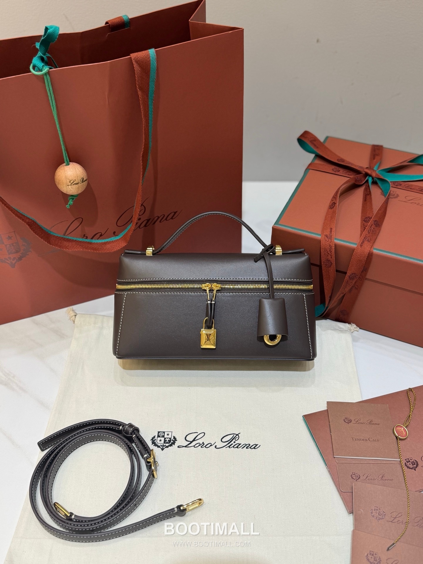 Loro Piana Extra Bag 23 Saddle Leather Bag 로로피아나 엑스트라 백 23 새들 레더 더블지퍼 숄더 크로스백 23cm 1