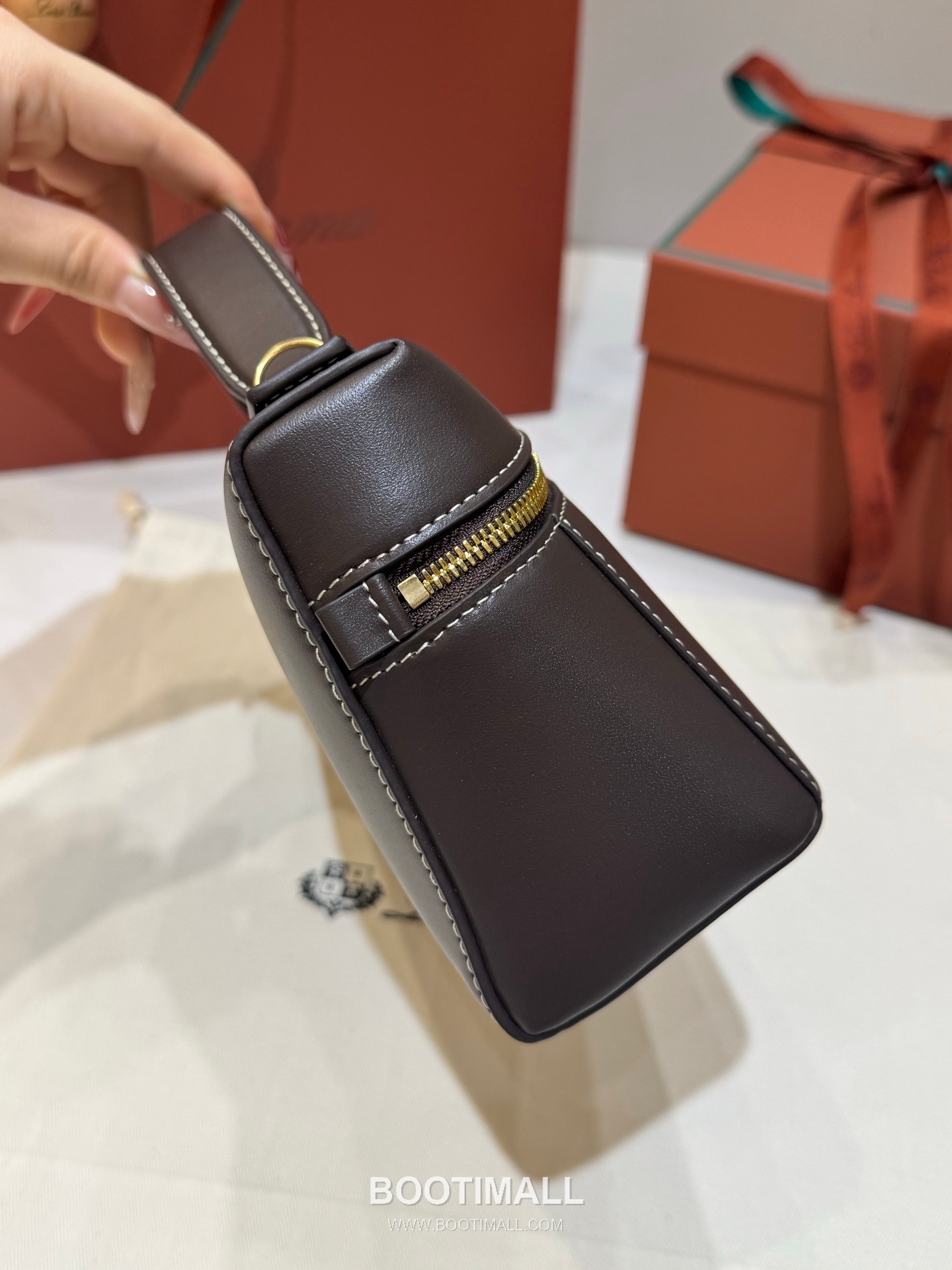 Loro Piana Extra Bag 23 Saddle Leather Bag 로로피아나 엑스트라 백 23 새들 레더 더블지퍼 숄더 크로스백 23cm 4