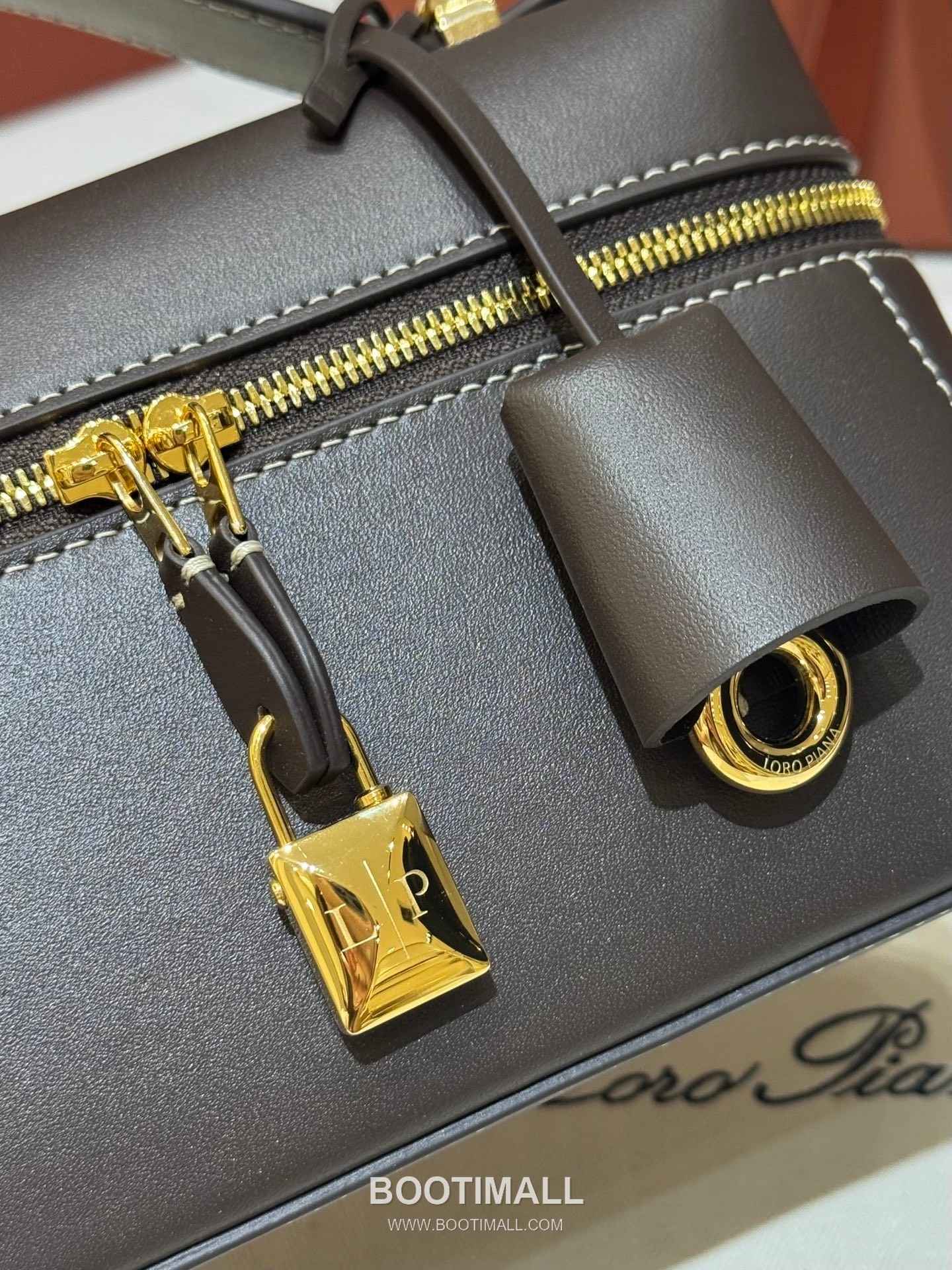 Loro Piana Extra Bag 23 Saddle Leather Bag 로로피아나 엑스트라 백 23 새들 레더 더블지퍼 숄더 크로스백 23cm 5